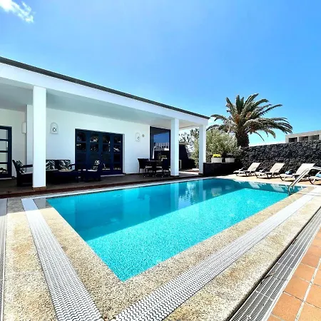 B Mamma Mia Lanzarote Villa *
